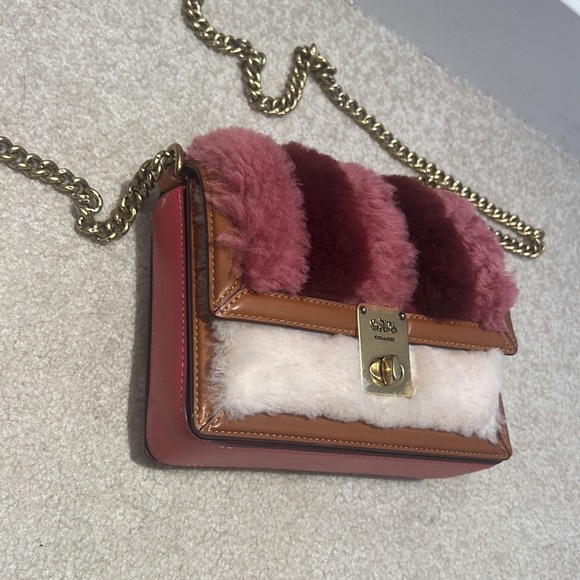 Coach pink fur bag purse cross shoulder - Picture 3 of 11